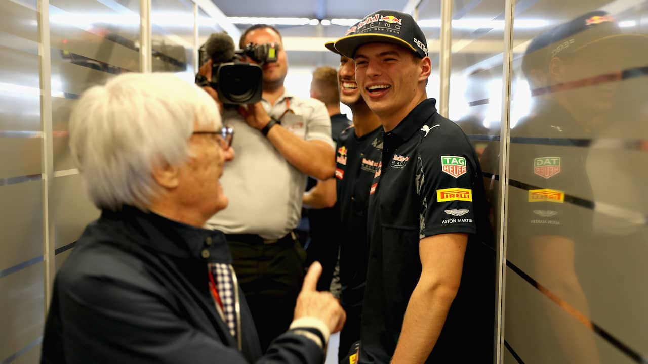 Bernie Ecclestone met Max Verstappen in 2016.