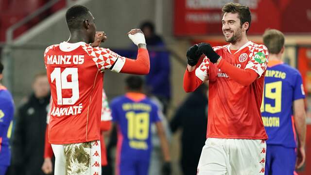 Vreugde bij Mainz na de zege op RB Leipzig.