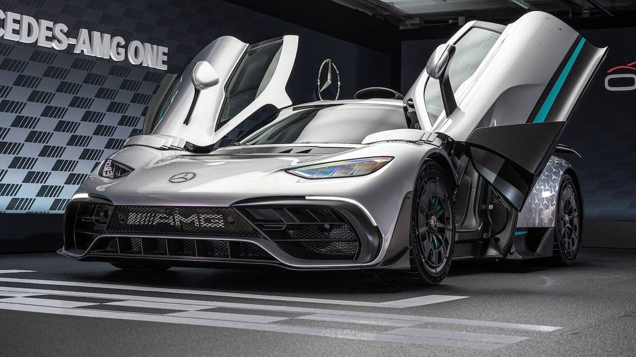 Mercedes presenta una vettura di Formula 1 per strade pubbliche con oltre 1.000 CV |  ADESSO
