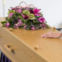 Limburgse familie krijgt vergoeding na begrafenis met verkeerde persoon in kist
