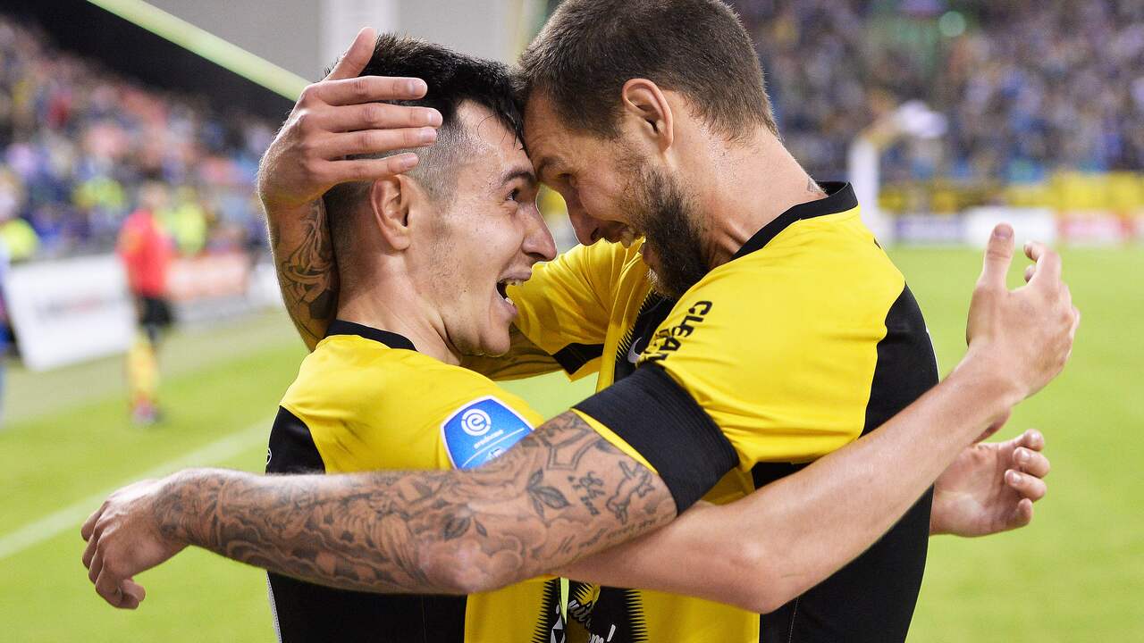 Vitesse Thanks In Part To A Remarkable Penalty Kick Well Past Pec Zwolle Teller Report