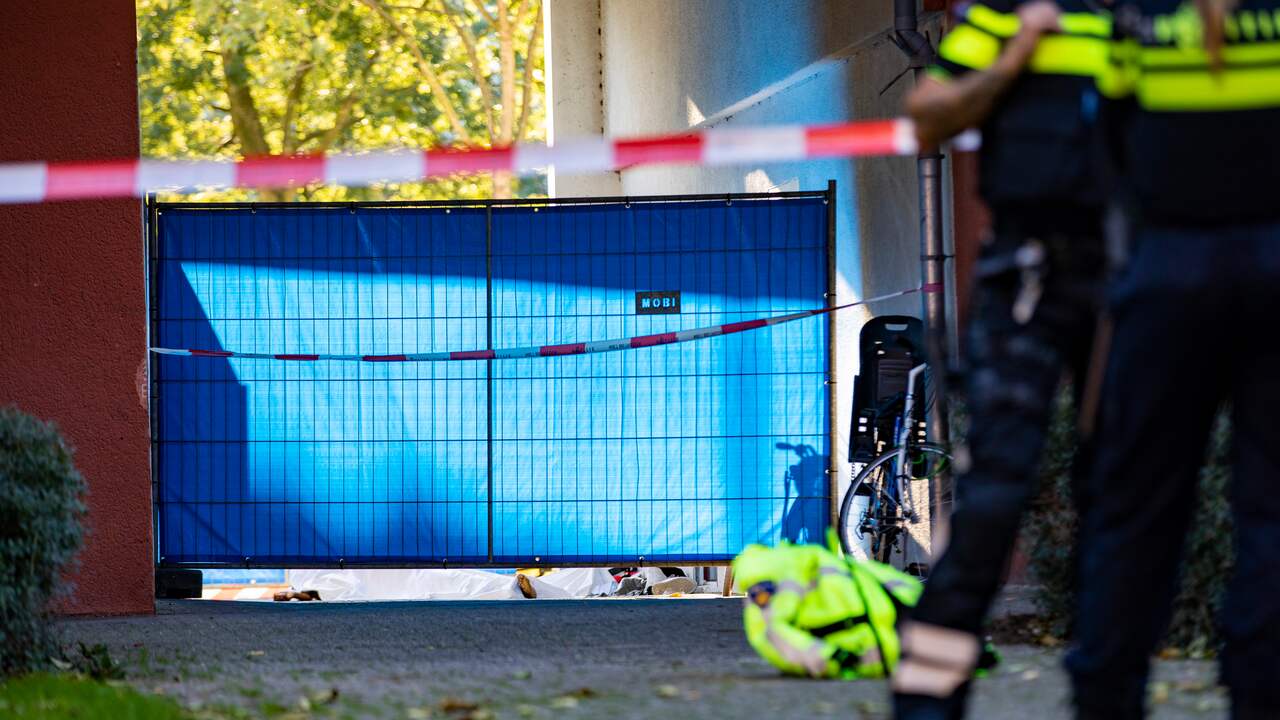 Police arrest man (20) for deadly shooting AmsterdamZuidoost Teller