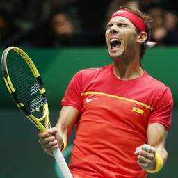 Nadal wint met Spanje voor eigen publiek eerste editie Davis Cup Finals