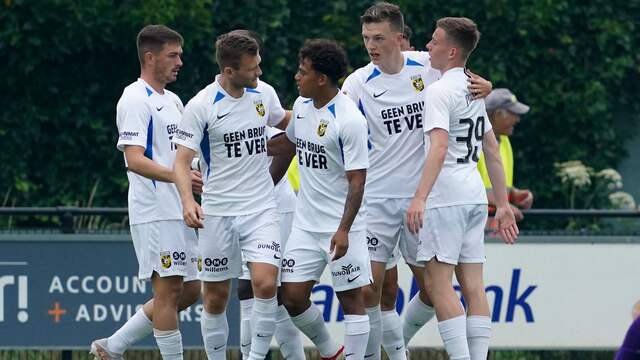 Vitesse boekte op OFI Kreta de eerste oefenzege van het nieuwe seizoen.