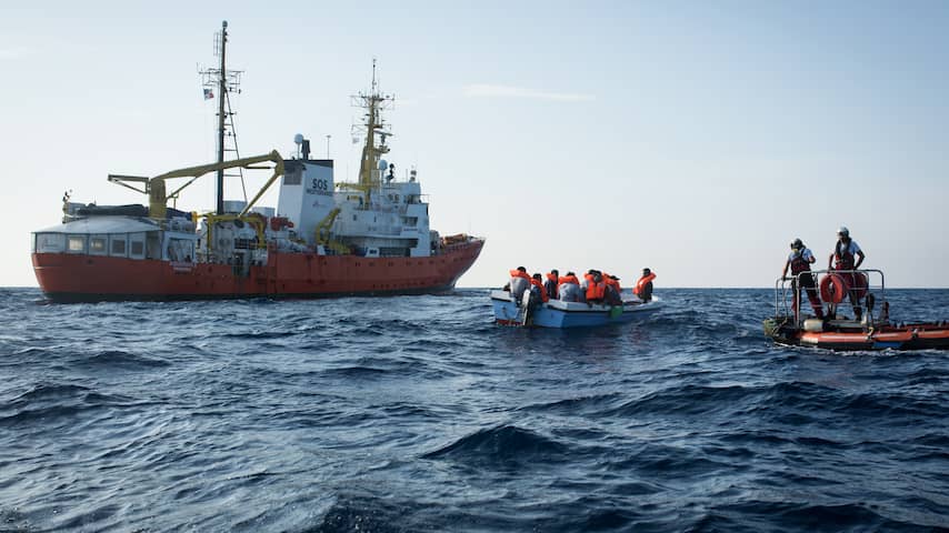Schip Aquarius stopt met reddingsacties op Middellandse Zee
