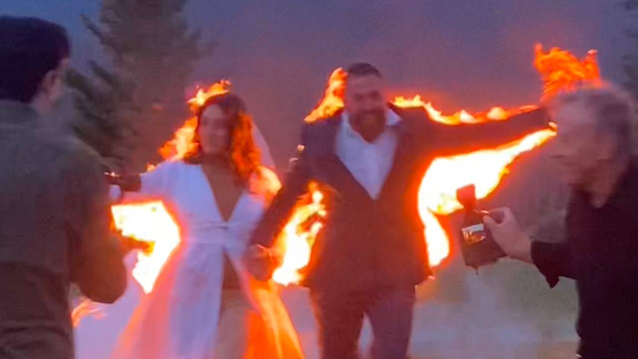 Beeld uit video: Amerikaans bruidspaar laat zich in brand steken