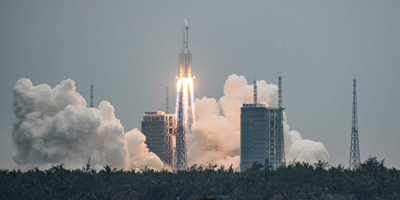 Op hol geslagen Chinese raket stort waarschijnlijk dit weekend neer op aarde