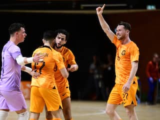 Nederlandse zaalvoetballers plaatsen zich voor het eerst in 24 jaar voor WK