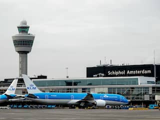 CBS: Schiphol bereikt met ruim 499.000 vliegbewegingen bijna limiet