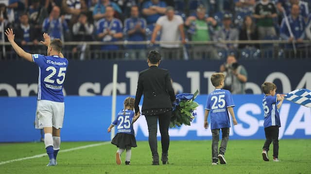 Klaas-Jan Huntelaar bij zijn afscheid bij Schalke 04 in 2017.