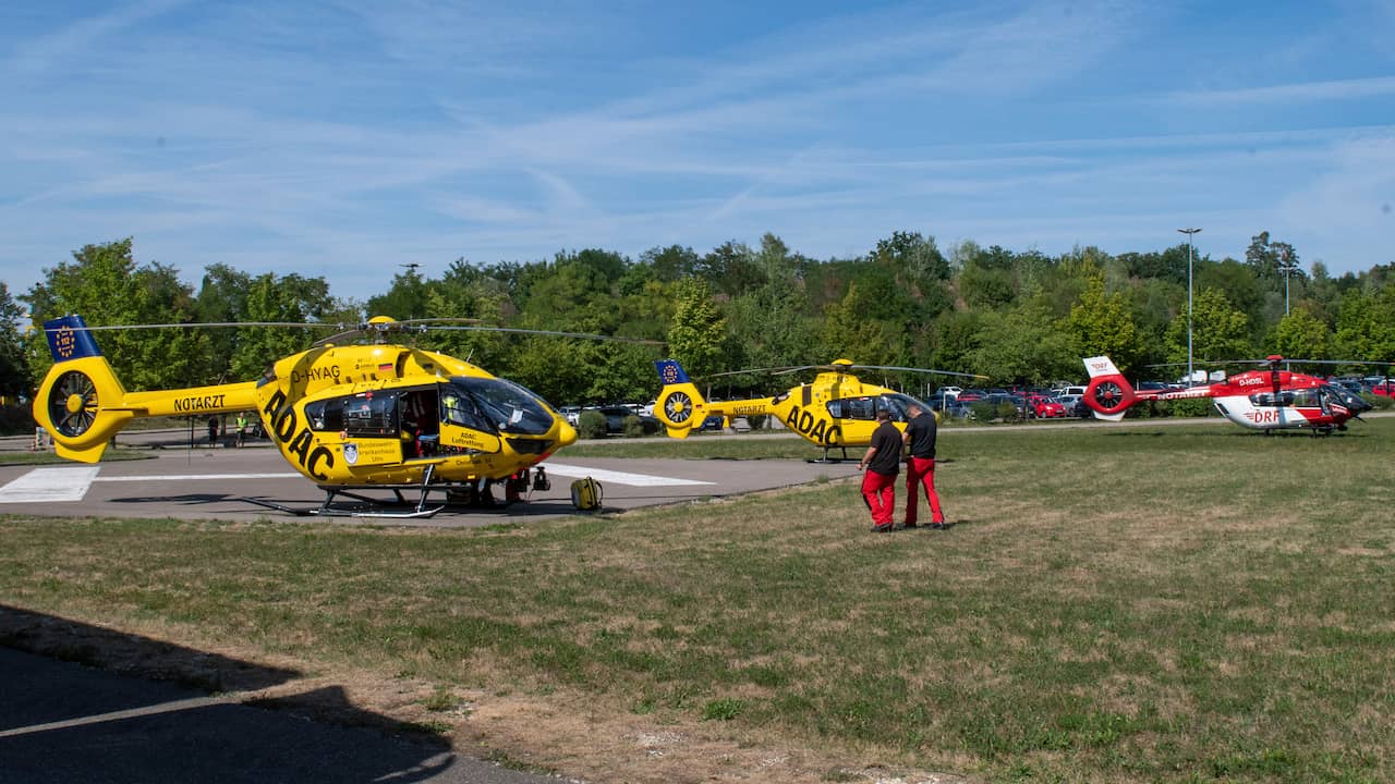 34 feriti dopo la collisione dei carrelli delle montagne russe a LEGOLAND Germania |  ADESSO