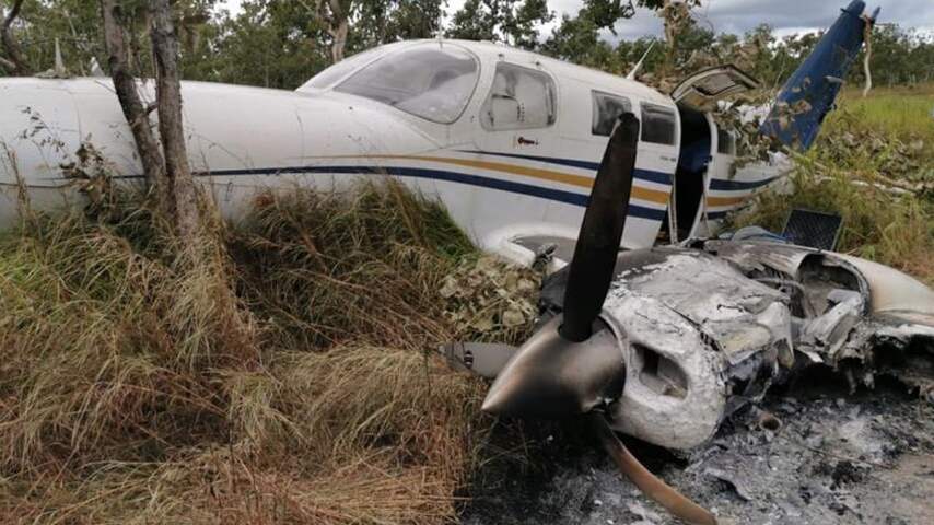 Door cocaïne te zwaar beladen vliegtuig stort neer in Papoea-Nieuw-Guinea