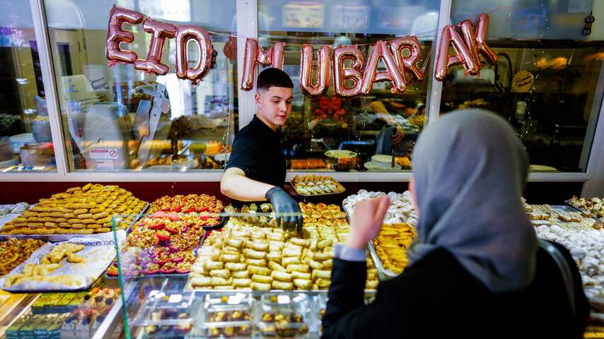 Moslimkoepel gaat onjuiste naam 'Suikerfeest' bespreken met ministerie