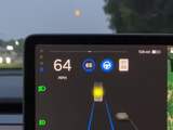Automatische piloot Tesla ziet maan aan voor verkeerslicht