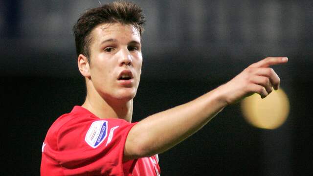 In de Alkmaarderhout werd Vlaar al snel een belangrijke speler in de ploeg van trainer Co Adriaanse en later Louis van Gaal.
