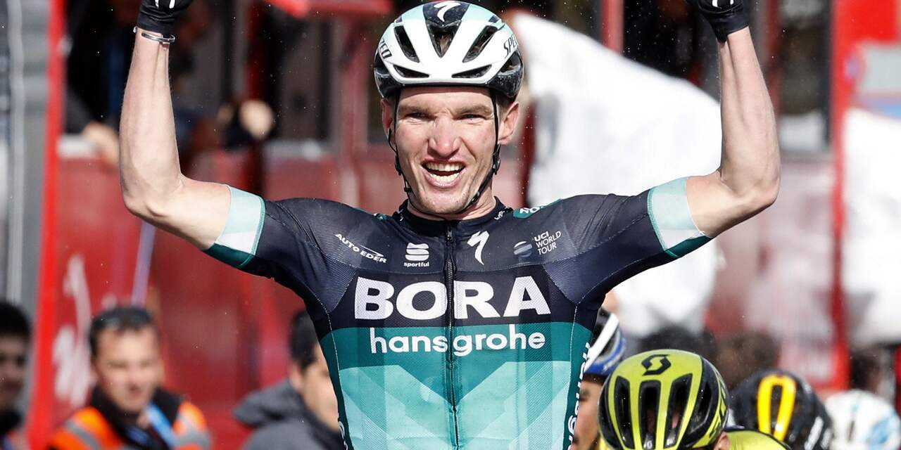 McCarthy sprint naar zege in derde etappe Ronde van Baskenland