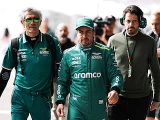 F1-coureur Fernando Alonso (42) verlengt bij Aston Martin tot eind 2026