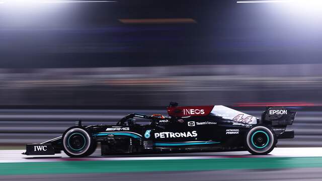 Hamilton was snelste in Brazilië en Qatar