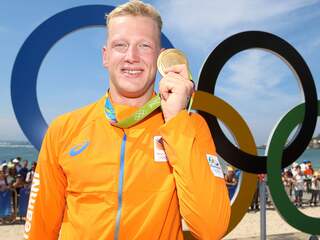 Zwemmer Weertman pakt goud op 10 kilometer open water
