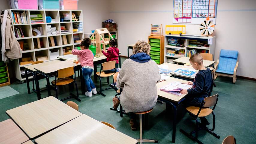 'OMT-advies: basisscholen en kinderopvang kunnen weer open'