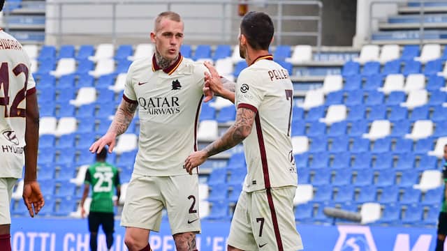 Rick Karsdorp gaf met AS Roma een voorsprong uit handen tegen Sassuolo.