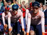 Groepje van vijf zonder Nederlanders rijdt weg van peloton op EK