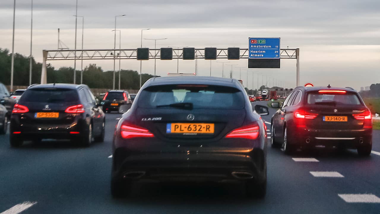 A2 naar Amsterdam afgesloten bij Breukelen na 'ongeval met spookrijder'
