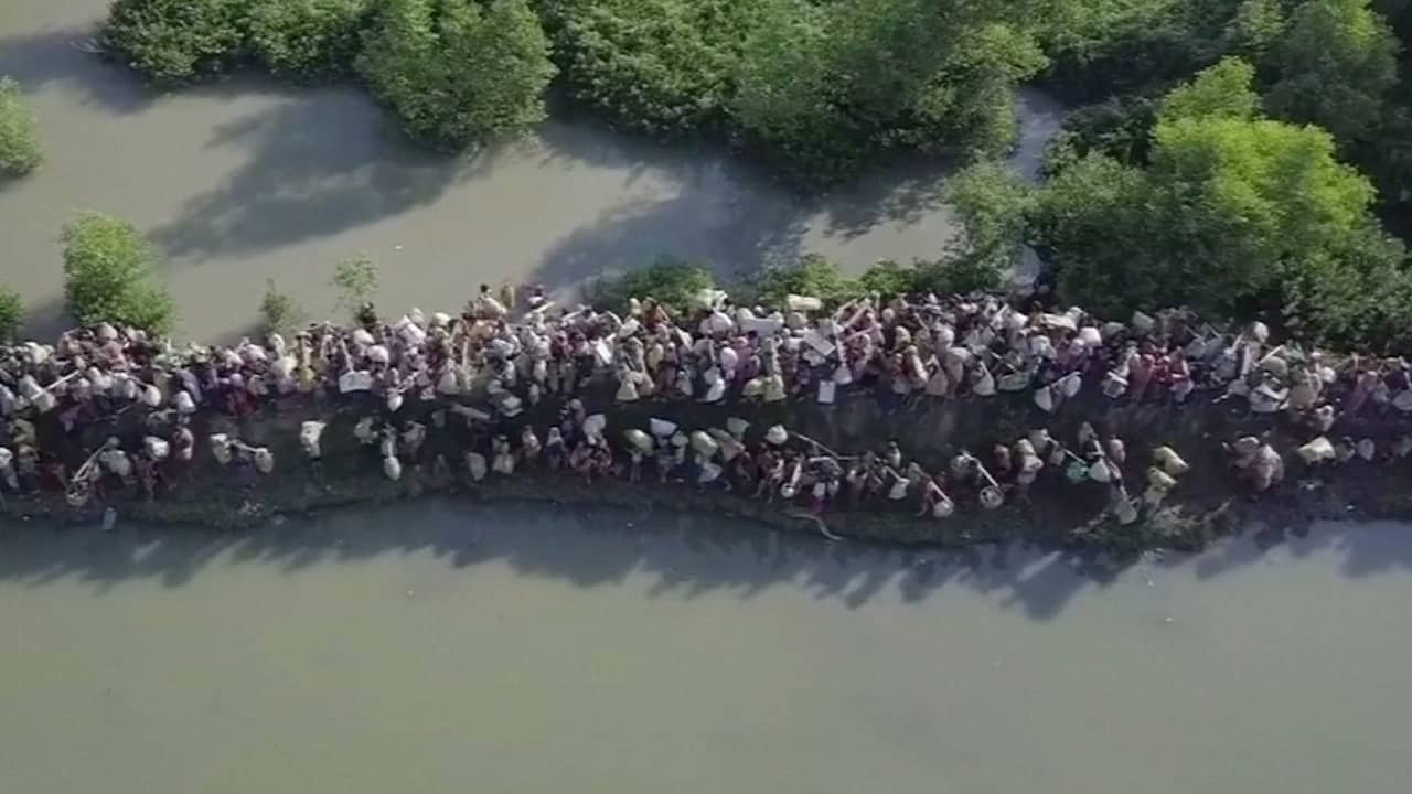 Beeld uit video: Dronebeelden tonen omvang Rohingya-vluchtelingenstroom