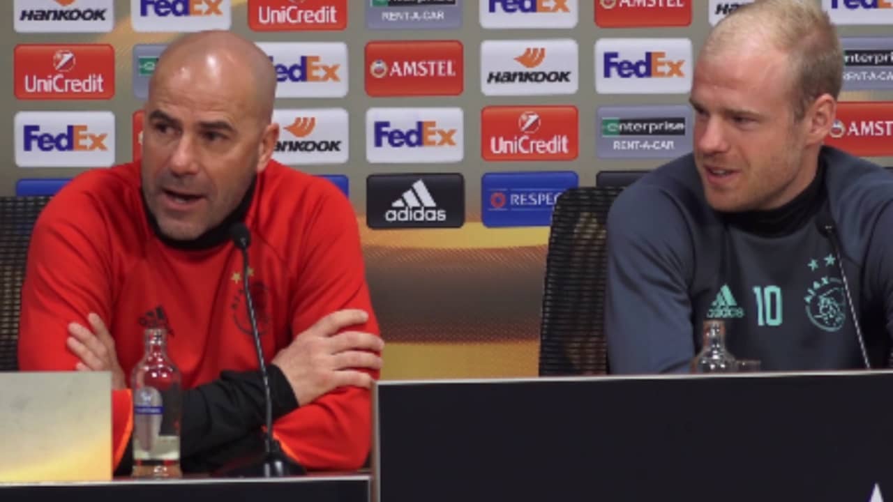 Europa League-beker bij persconferentie binnen handbereik: 'Ik raak hem nog niet aan'