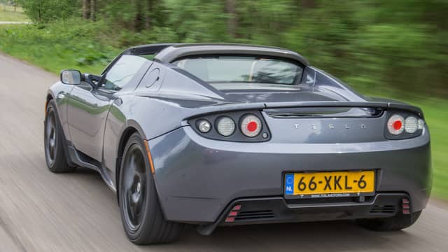 De allereerste Tesla was voor een groot deel gebaseerd op een Lotus.
