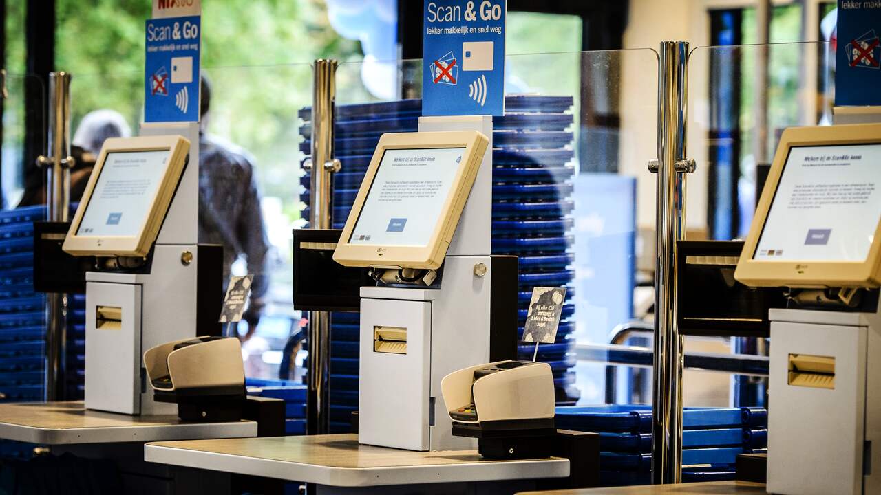 The Pros and Cons of Self-Scan Checkouts and Inflation, According to NUjij Users