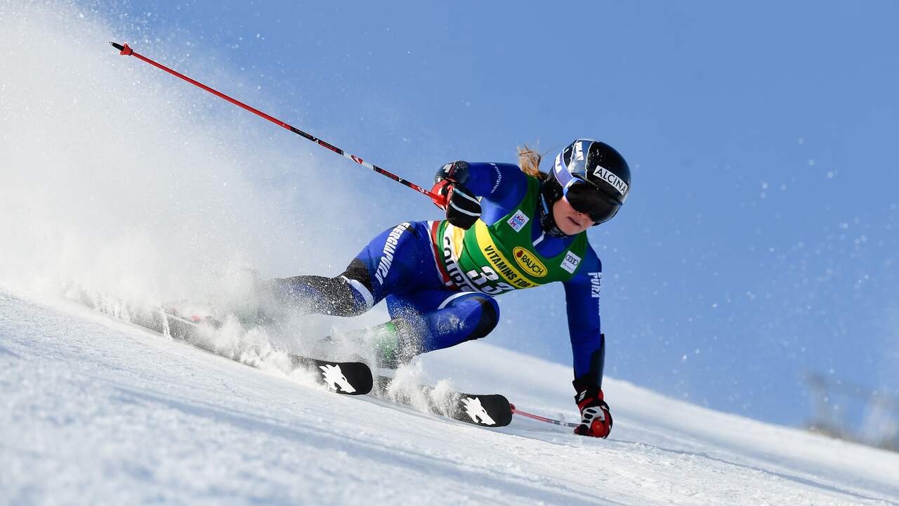 De Nederlandse alpineskiester Adriana Jelinkova plaatste zich eerder al op eigen kracht voor de Winterspelen in Peking.