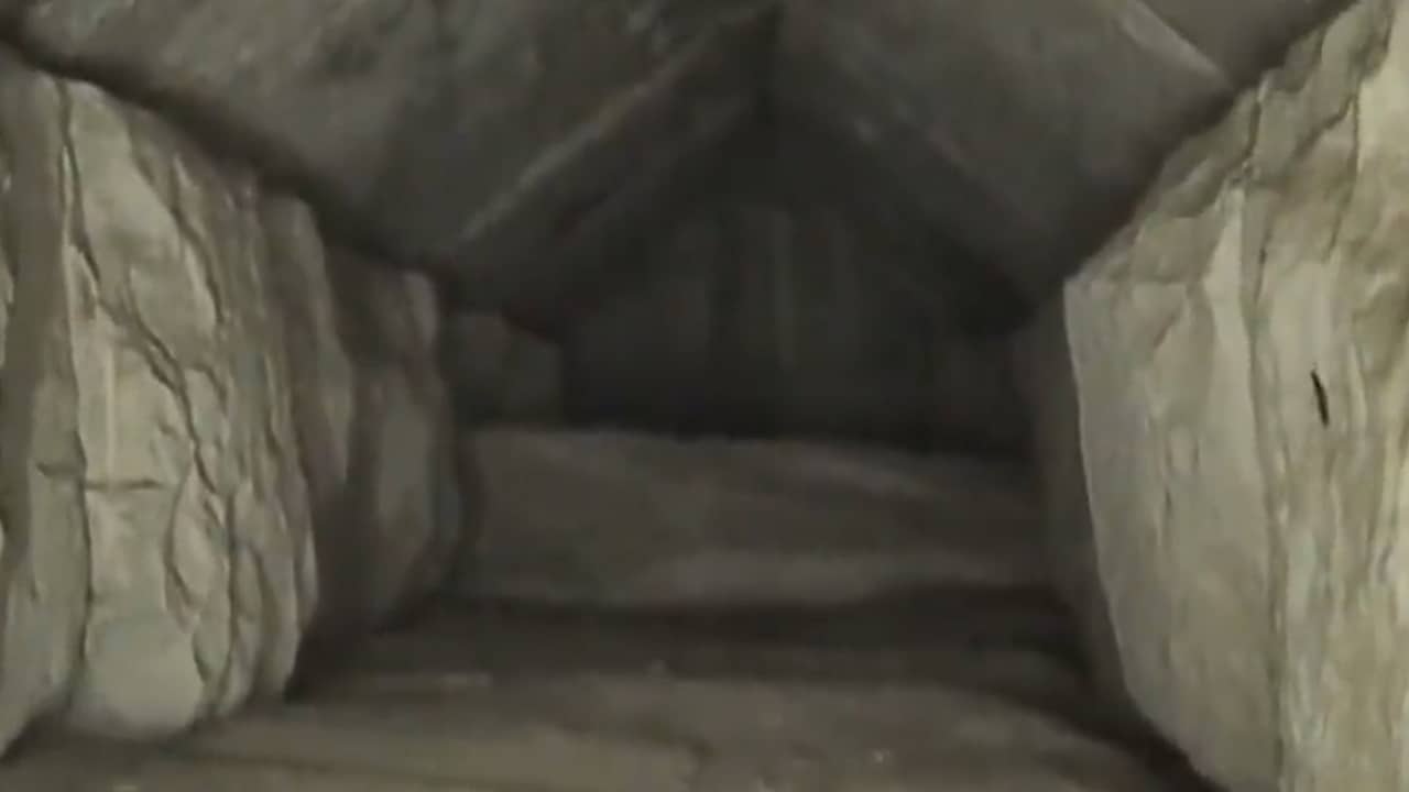 Beeld uit video: Beelden tonen ontdekte tunnel in piramide van Cheops