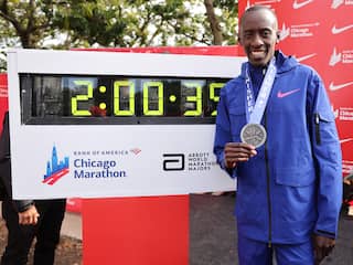 Wereldrecordhouder op marathon Kelvin Kiptum (24) overleden bij auto-ongeluk