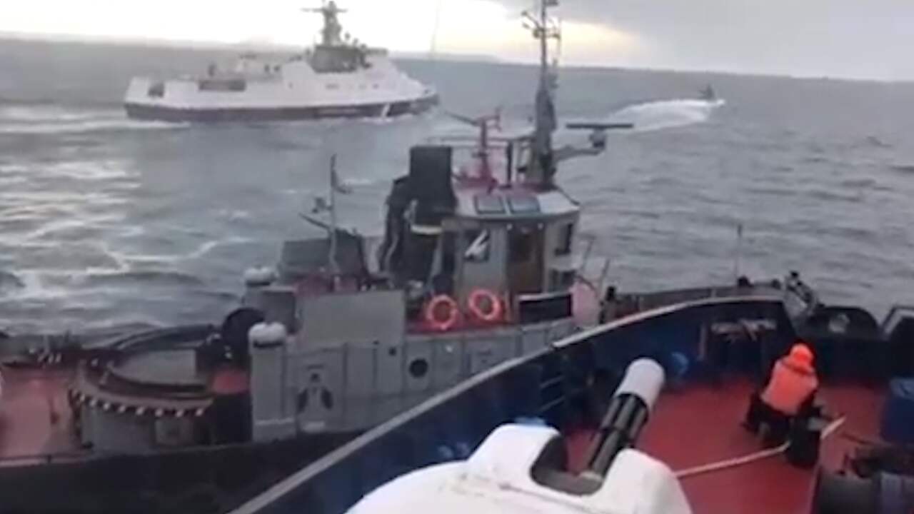 Russische kustwacht ramt Oekraïense sleepboot