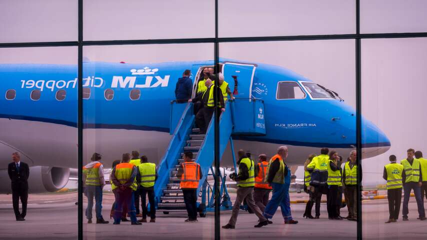 KLM verstuurt instapkaarten via WhatsApp