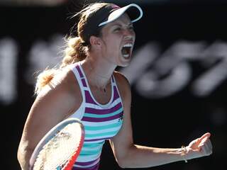 Revelatie Collins en Kvitová door naar laatste vier Australian Open