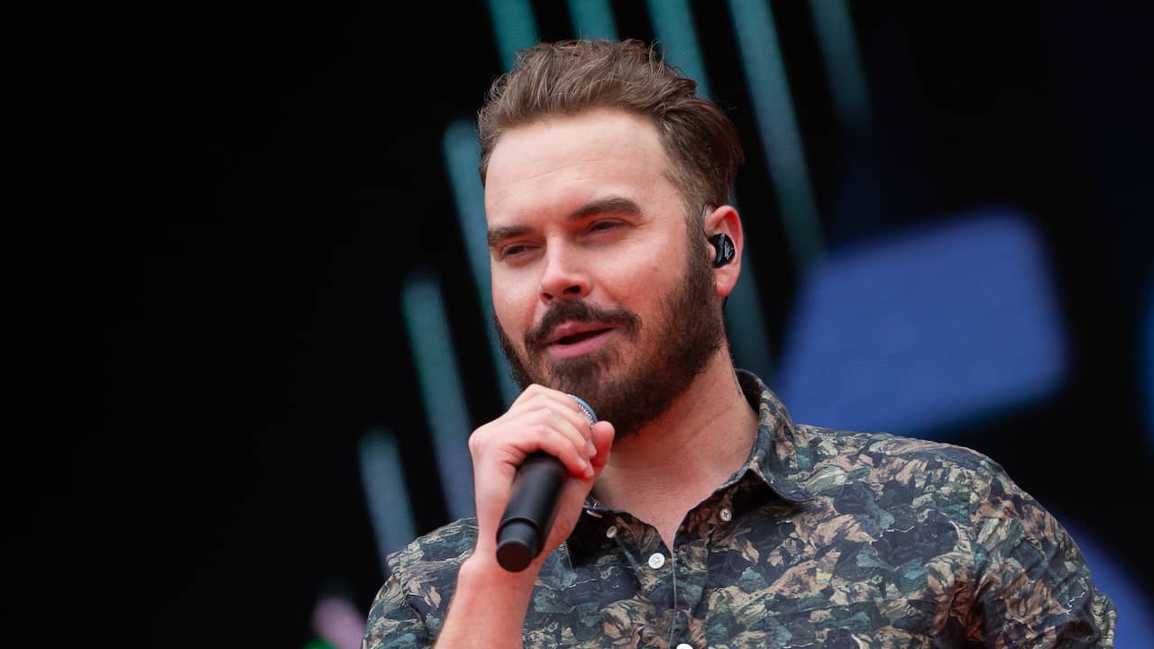 Singer Wulf first rejected Best Singers: 'never felt good enough' - Teller  Report