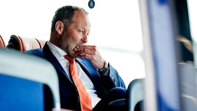 Liveblog: Reacties op ontslag Blind als bondscoach Oranje (gesloten)