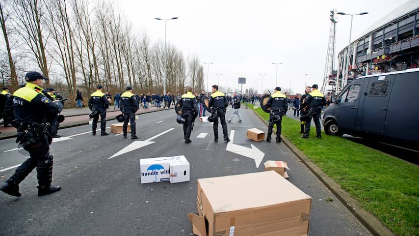 Alle Opgepakte Feyenoord-supporters Zijn Weer Vrij | Binnenland | NU.nl