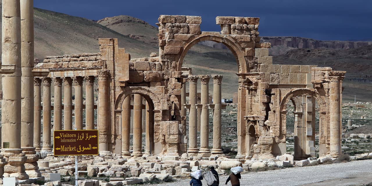 'Oude stad Palmyra vrijwel geheel in handen van IS'
