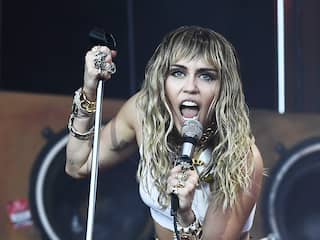 Nieuwe muziek op vrijdag: Miley om middernacht | Dua Lipa met Madonna