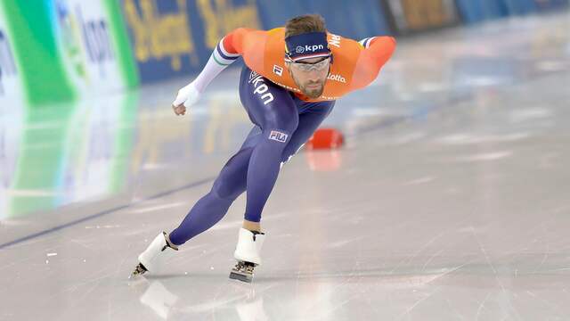 Nuis, Mulder en Verbij in actie op 1000 meter (gesloten)