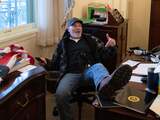Capitool-bestormer die voet plantte op bureau Pelosi krijgt 4,5 jaar cel