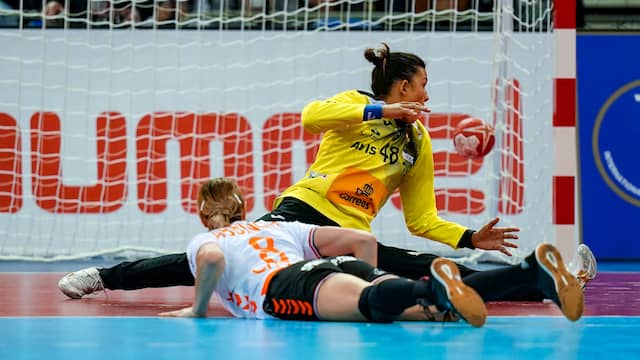 Het winnende doelpunt van Lois Abbingh in de WK-finale.