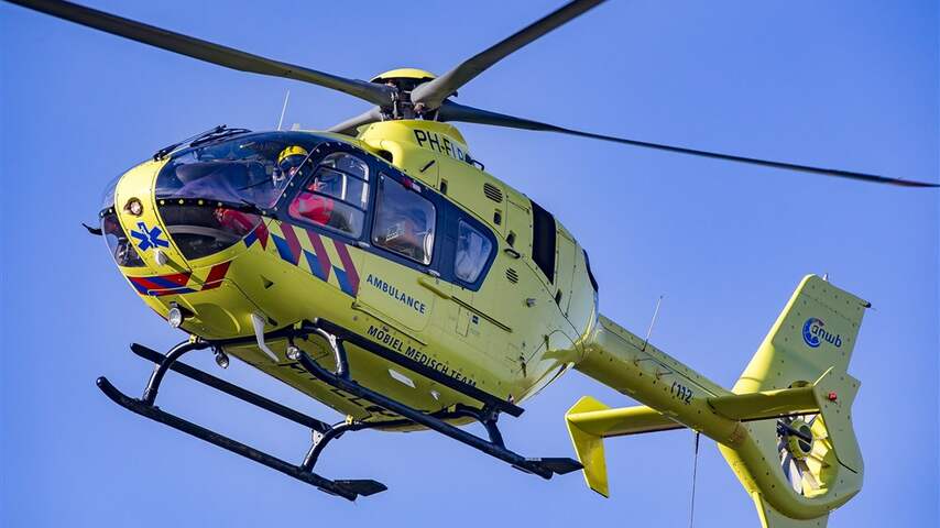 Vrouw bevalt van gezonde baby op A12 bij Utrecht