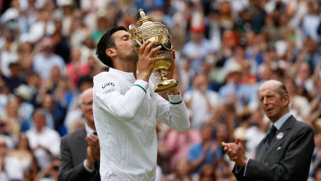De Wimbledon-titel ging voor de derde editie op rij naar Novak Djokovic.