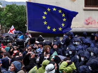 Omstreden Georgische wet ondanks groot protest aangenomen door parlement