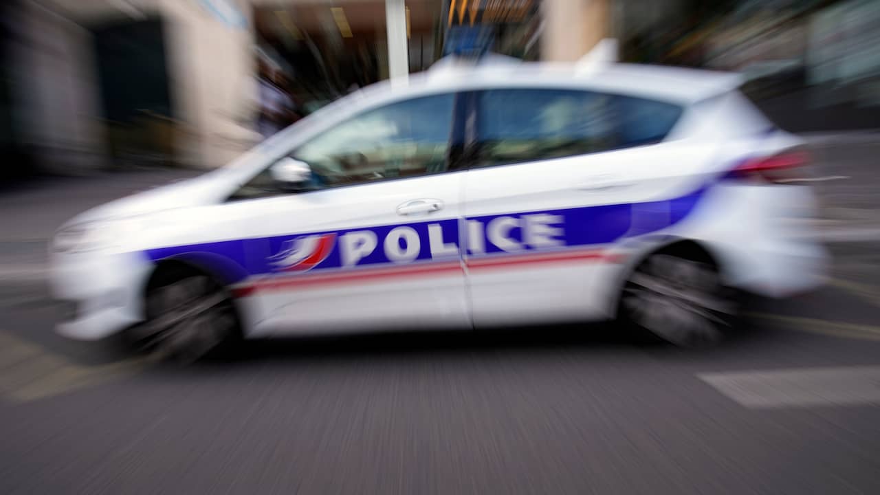 Le corps d’une fille disparue (12 ans) de Paris retrouvé dans une valise |  À l’étranger