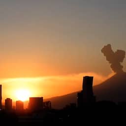 Video | Vulkaan Popocatépetl spuwt aswolken kilometers de lucht in